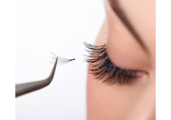 Les extensions de cils